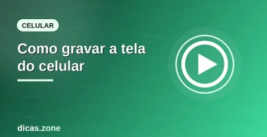 Pessoa aprendendo como gravar a tela do celular no Android e no iPhone